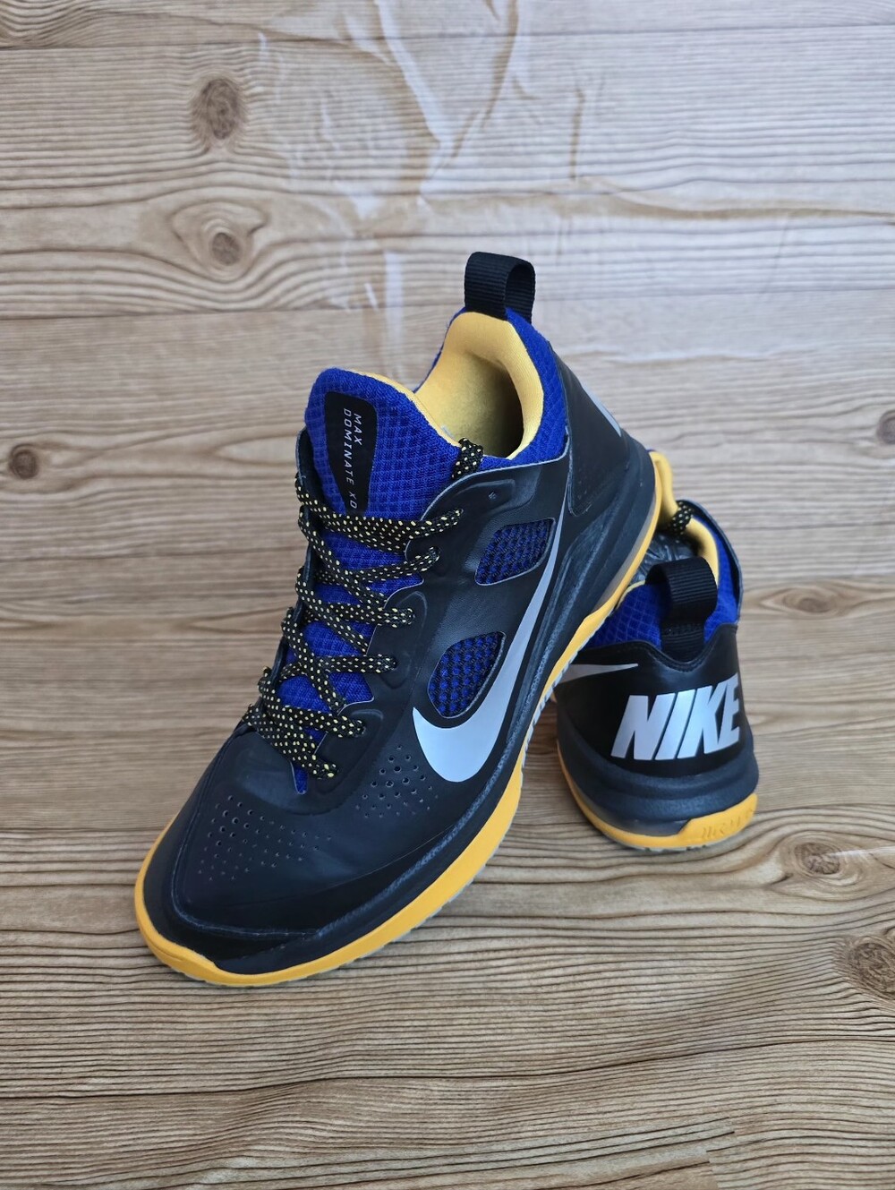 Nike Air Dominate XD Sneakers